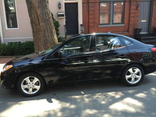 2010 black hyundai elantra se