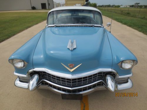 1955 cadillac coupe deville; 2 door