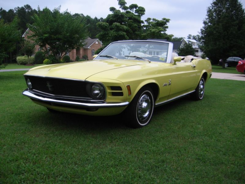 1970 ford mustang