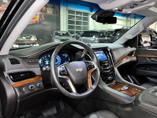 2017 cadillac escalade luxury $84k msrp