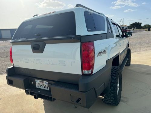 2002 chevrolet avalanche 2500 3/4 ton 8.1l 68k miles loaded with awesome mods!!