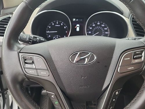 2017 hyundai santa fe 2.4 base