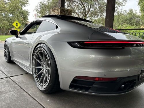 2020 porsche 911 carrera s