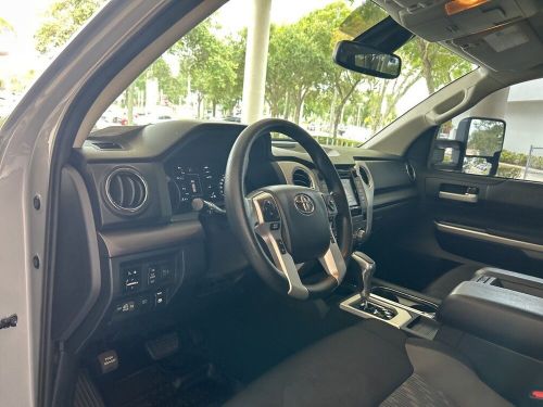 2018 toyota tundra sr5