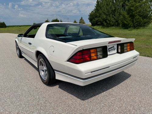 1988 chevrolet camaro 5.7l tpi, loaded, t-tops, 30k miles