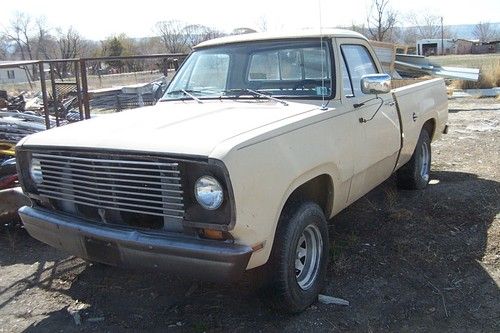 1975 dodge d100 1/2t short bed roller