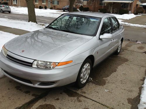 2001 saturn ls200 four door ac/heat,power locks ==watch video== **no reserve**