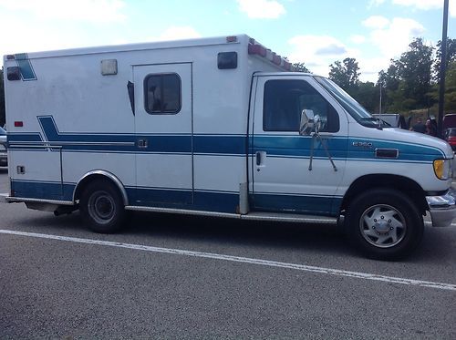 2 ford e350 ambulances