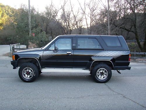 1987 toyota 4runner sr5 sport utility 2-door 2.4l, new motor, no reserve, nice