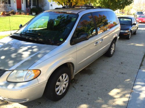 2002 chrysler town and country 7 passanger