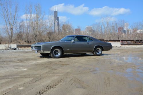 1967 buick riviera 2 door coupe