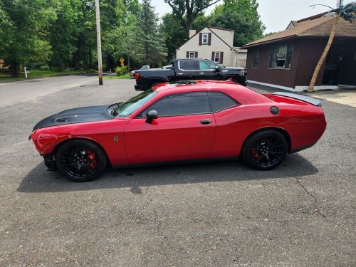 2016 dodge challenger srt hellcat