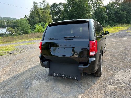 2015 dodge grand caravan wheelchair minivan handicap side entry medical