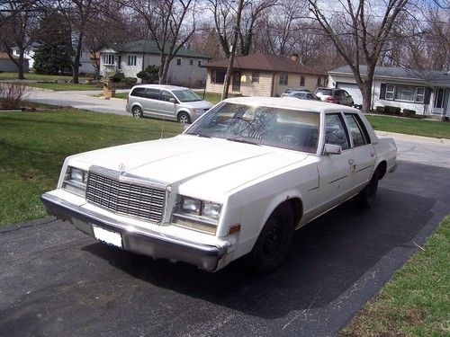 Sell used 1980 Chrysler Newport in Oak Forest Illinois United States