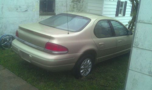 1999 chrysler cirrus lxi sedan 4-door 2.5l