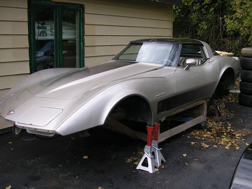 1982 corvette collectors edition , project car