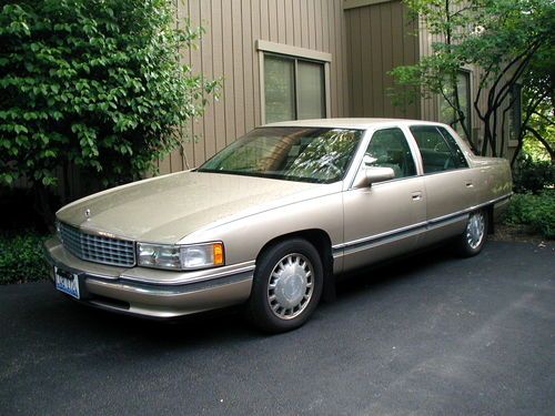 96 cadillac deville  like new interior clean exterior 59k orig miles runs exc