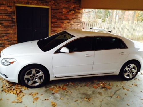 2009 chevrolet malibu ls sedan one owner 2.4l white/black