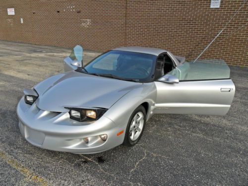 1999 pontiac firebird base coupe 2-door 3.8l***no reserve***