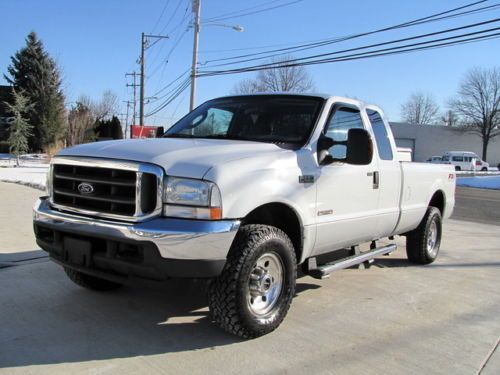 Turbo diesel ! xlt fx4 off road ! lifted 4x4! serviced! new tires! no reserve!04