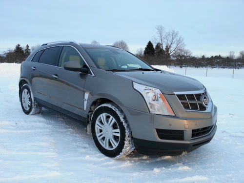 2012 cadillac srx all-wheel-drive with 28,500 miles navi/sunroof loaded!!