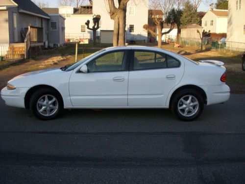 1999 oldsmobile alero gl sedan 4-door 2.4l one owner,no accident