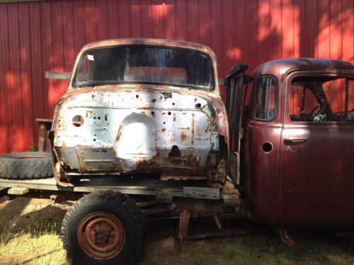 1948,53,54 chevy truck, 2 original frames, 2 complete trucks, 1 parts truck