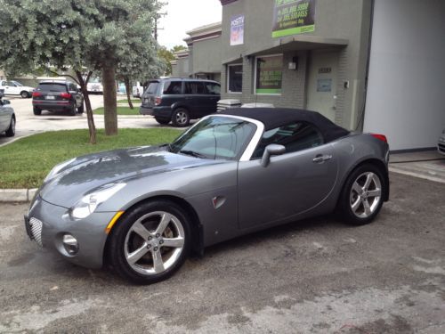 2006 pontiac solstice low miles!! sport wheels!!