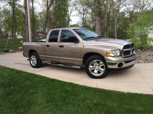 2004 dodge ram quad cab full size  pickup truck v8