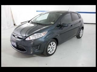 2011 ford fiesta 5dr hb se  cloth, sync, we finance!