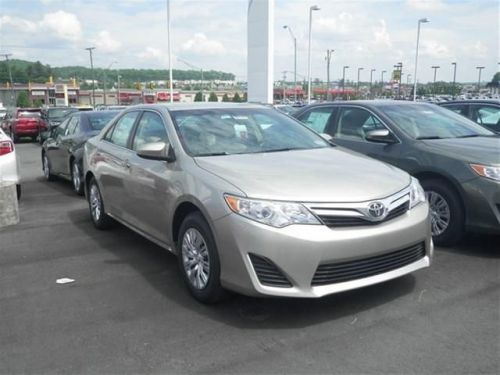 2014 toyota camry le