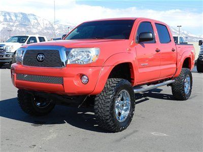 Double cab sr5 trd off road 4x4 custom lift wheels tires auto low miles v6 auto