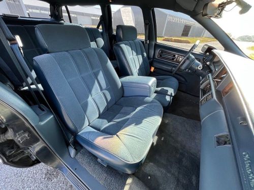 1992 oldsmobile custom cruiser 4dr wagon 3 seat