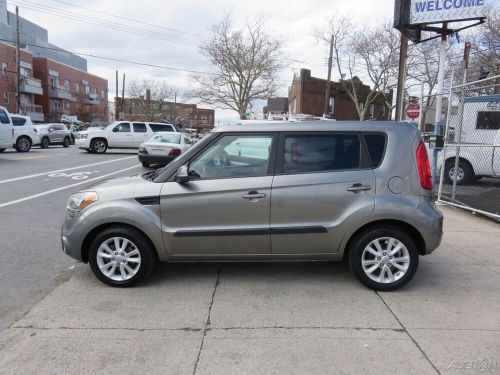 2012 kia soul ! 4dr crossover