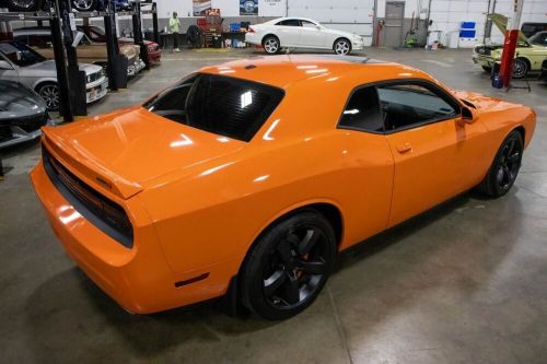 2012 dodge challenger srt-8