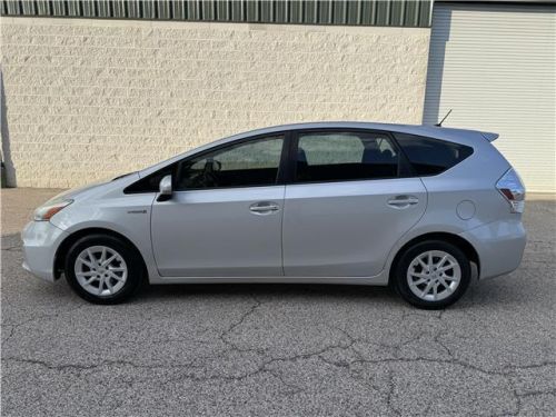 2014 toyota prius v five