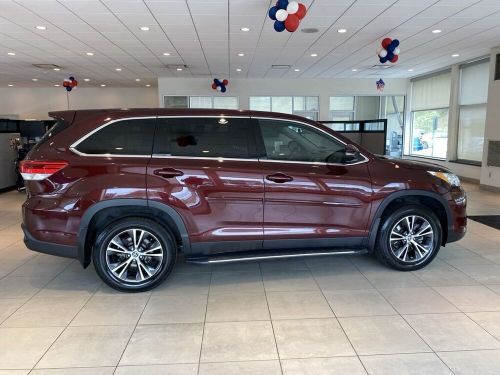 2019 toyota highlander le