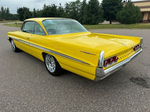 1961 pontiac bonneville