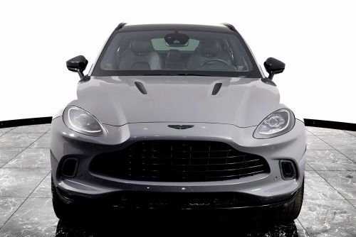 2021 aston martin dbx