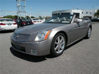 2004 cadillac xlr conv....very low miles!!!  heated seats, navigation, bose  *fl