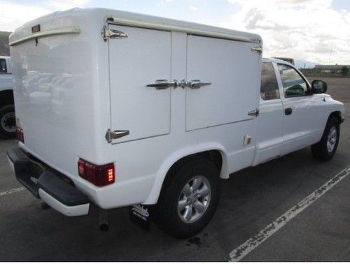 2004 dodge dakota  food delivery truck  refrigeration and oven unit