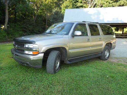 2000  chevy suburban 4x4  high miles   no reserve