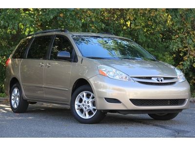 2006 toyota sienna, awd, 4x4, xenon, alarm remote start, no reserve!!!