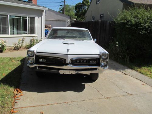 1967 h. o. pontiac gto automatic