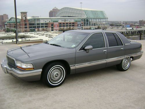 1992 buick roadmaster limited sedan 4-door 5.7l