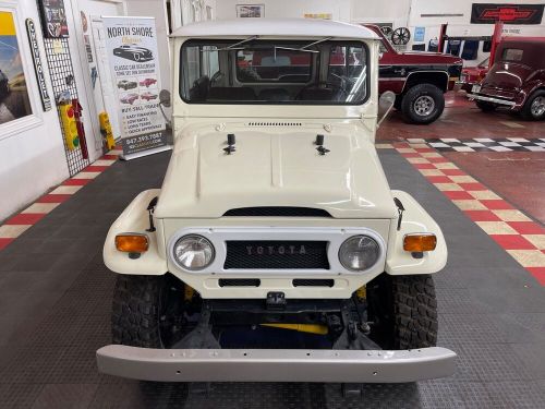 Toyota FJ 40