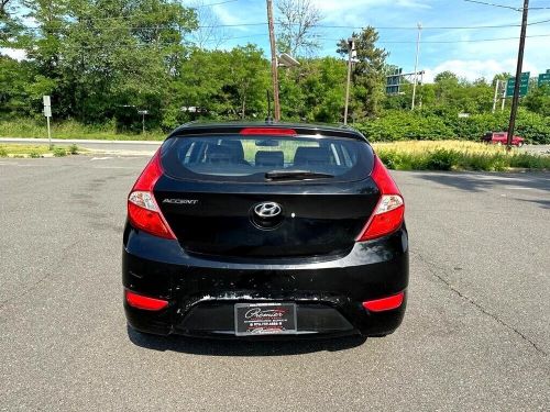 2013 hyundai accent gs 5-door