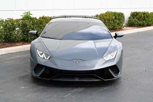 2018 lamborghini huracan lp 640-4 performante