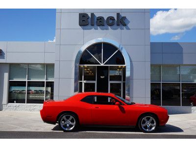 5.7l, r/t, heated leather seats, sunroof, bluetooth,sat radio, 20" chrome wheels