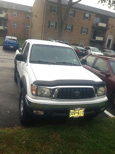 2004 toyota tacoma base crew cab pickup 4-door 3.4l